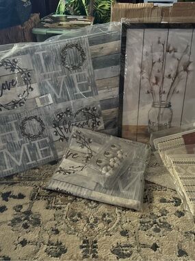 Kohl's Warm Cozy Table Runner Set, Shower Curtain & Bath Mat set Cream & Gray